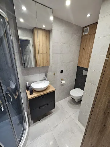 Firma remontowa - REMUND